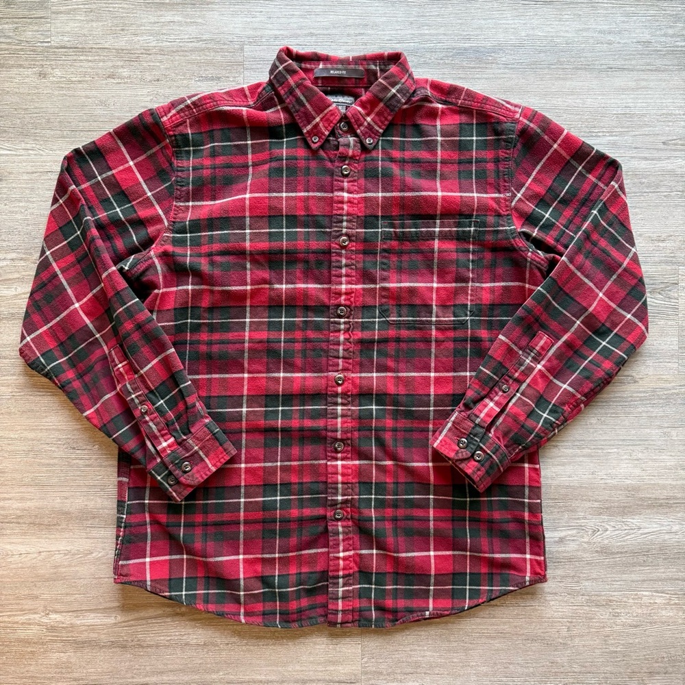 Vintage Eddie Bauer Men’s Medium Flannel Shirt Red Plaid Button Down Relaxed Fit